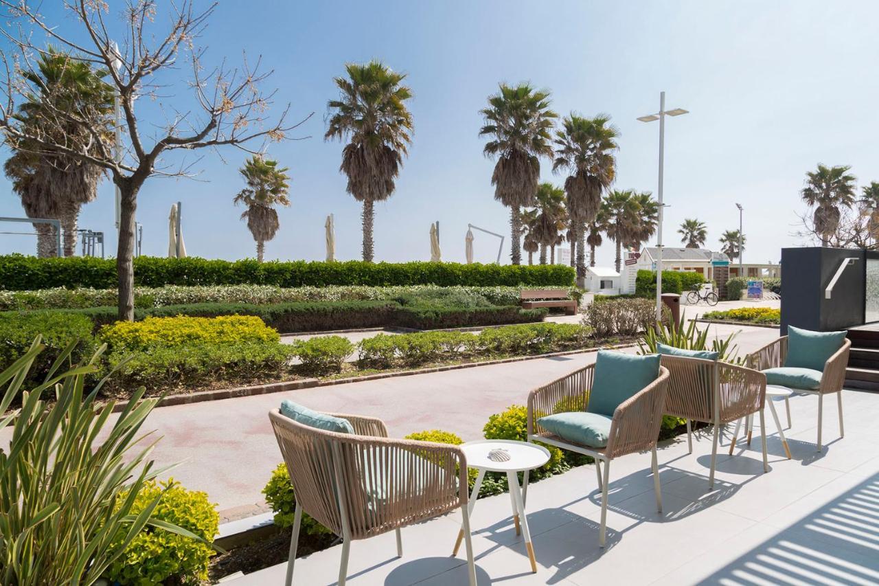Hotel Commodore Riccione Exterior photo